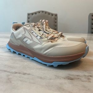 Altra Lone Peak 7’s in Women’s Size 8